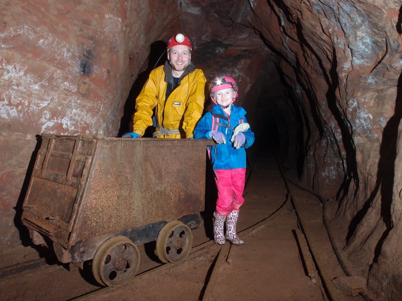 P3124061.JPG - Tub on the cross junction on the Hough Level connecting Engine Vein, Wood Mine and Brynlowe Mine.