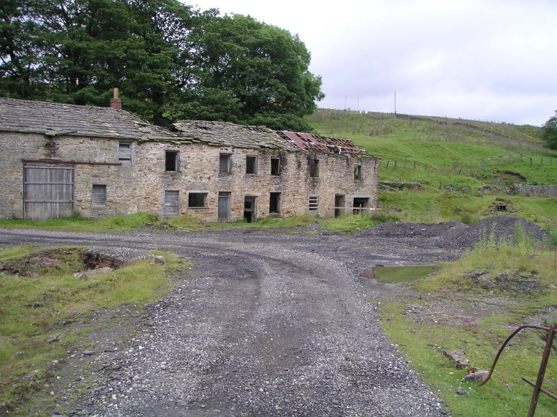 bc_buildings3.jpg - The view from the bridge, looking towards the workshops and the adit.