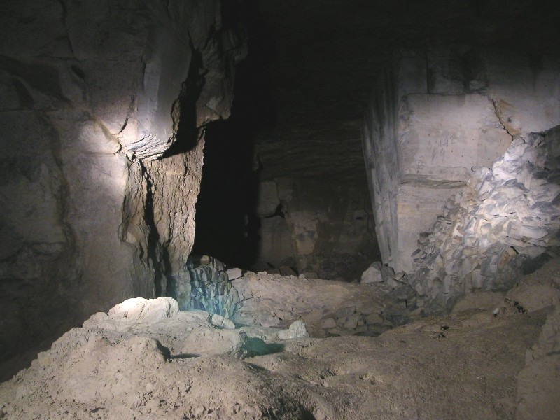 bfs_chamber.jpg - View of a chamber near the exit.