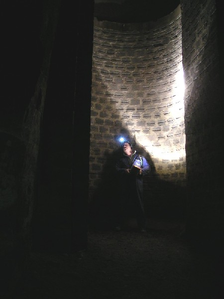 bfs_roadshaft2.jpg - Same shaft but with different lighting.