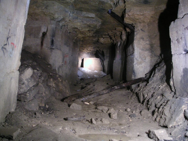 bfs_thetank1.jpg - The water tank at the junction where the AO route meets the Cliffworks Passage.