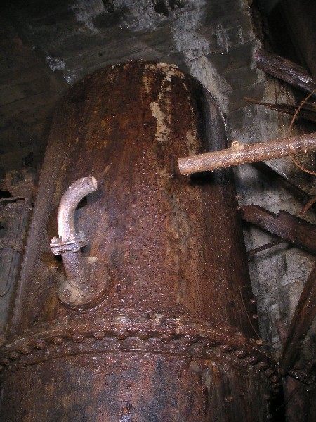 bs_airwater_reciever2.jpg - The air receiver tank at the bottom of the shaft, this is were the air / water mix was separated and part of the compressed air generated.