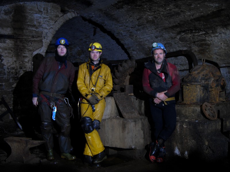 39_bs_grouppic.jpg - Everybody happy, myself, Pete and Paul.