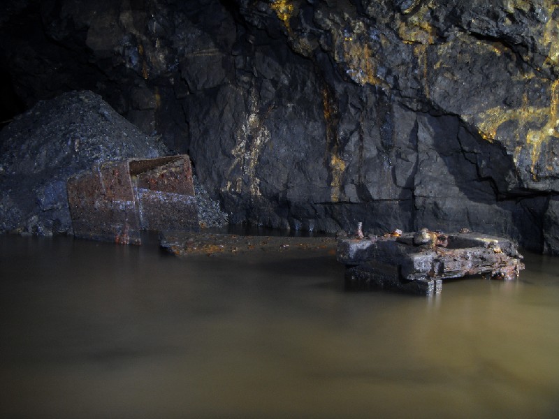 55_bs_deeplev_ot_remains.jpg - Remains of an ore truck along the Rampgill Deep Level.