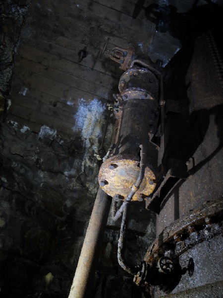 59_bs_airreceiver1.jpg - Guage on the side of the air receiver at the bottom of the Brewery Shaft.