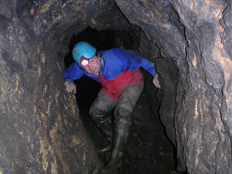 bh_crossingshaft_NW_wellgillxvein2.jpg - Crossing a small shaft which looks like it goes to workings below this level, this was along the top end of Westgill Cross Vein.