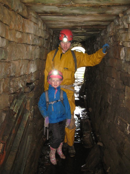 IMG_3456.JPG - Inside the entrance.