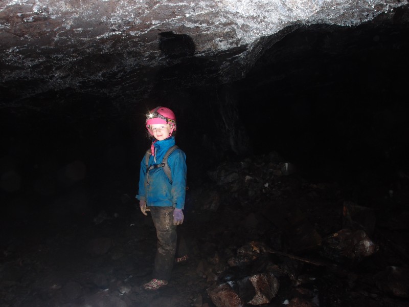 P5014850.JPG - Water drops on the roof.