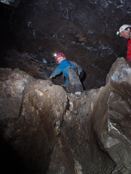 P5014865.JPG - Climing down the the first level.