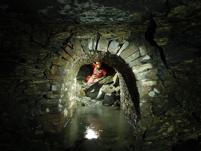 P3254927.JPG - Nice arching and water.