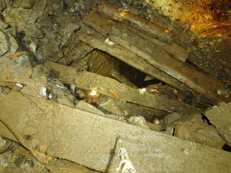 P3254939.JPG - One of the few ore chutes to the horse level.