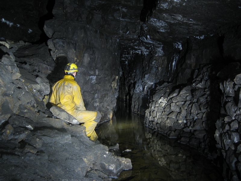 IMG_5228.JPG - Area around the junction, and the flooded passage on, which leads to the Gudhamgill Burn Cross Vein.