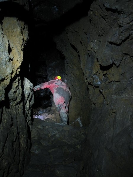 Img_5314.jpg - Start of the Brownley Hill North Middle Vein, steps from deads.
