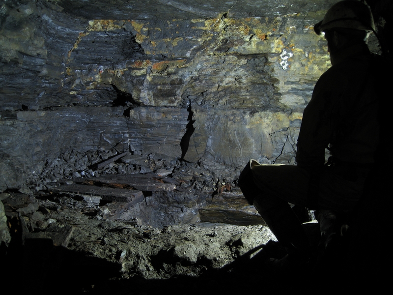 IMG_5840.JPG - Wooden collared open sump to Tatler's String in the High Level.