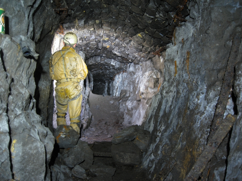 IMG_5438.JPG - Sublevel in the stopes, Gudhamgill Burn Cross Vein.