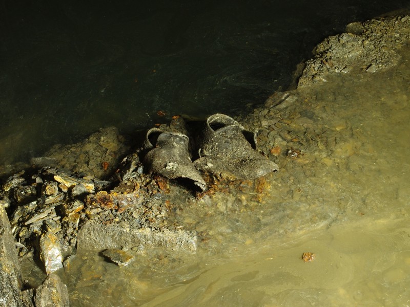 P1112257.JPG - Flooded sump and clogs.