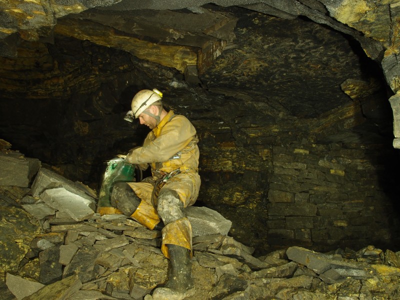 P1112282.JPG - Four way junction on the Brownley Hill West High Cross Vein. This is the most southern crosscut to the Brownley Hill High Cross Vein.
