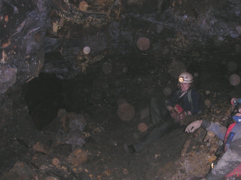 bh_junc_westhighxvein&brownleyhillvein.jpg - Junction High Cross Vein and Brownley Hill Vein, we took a breather here and some food! Helen and half of Charlie.