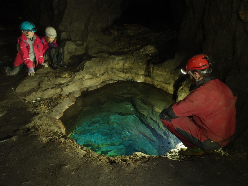 P1011736.JPG - The blue pool, don't fall in!