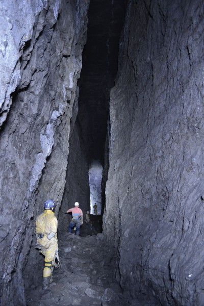 DSC_0007.JPG - Stope, looking towards the Brownley Hill West High Cross Vein. Photo by Karli.