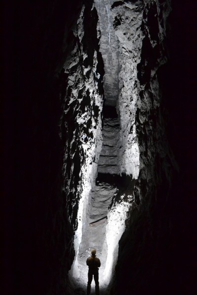 DSC_0015.JPG - Stope and steps, just of the Brownley Hill West High Cross Vein. Photo by Karli.