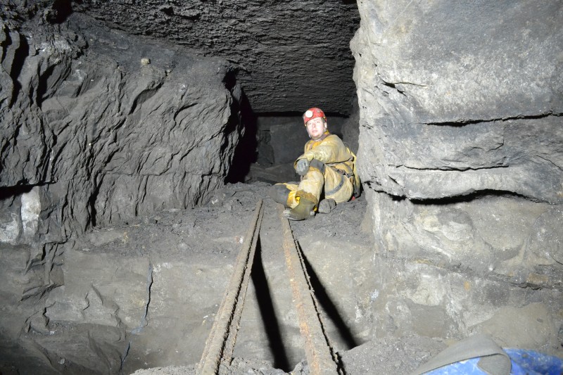 DSC_0040.JPG - Rail bridge across a sump on the Brownley Hill West High Cross Vein. This is right at the top of the Great Limestone. Photo by Karli.