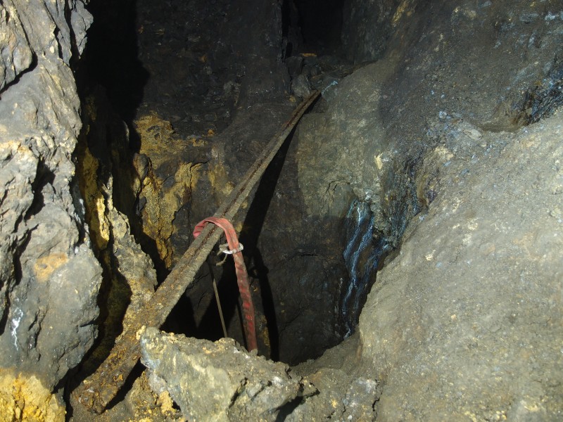 P8206588.JPG - Rise from the Great Limestone.