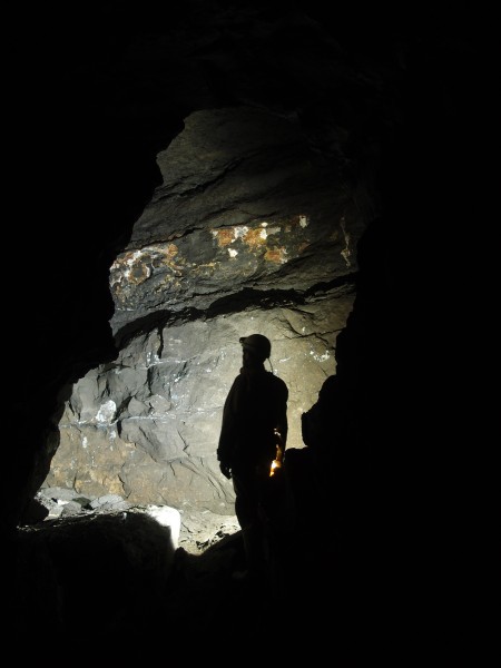 P8206609.JPG - Hole in the pillar, between two parallel stopes.