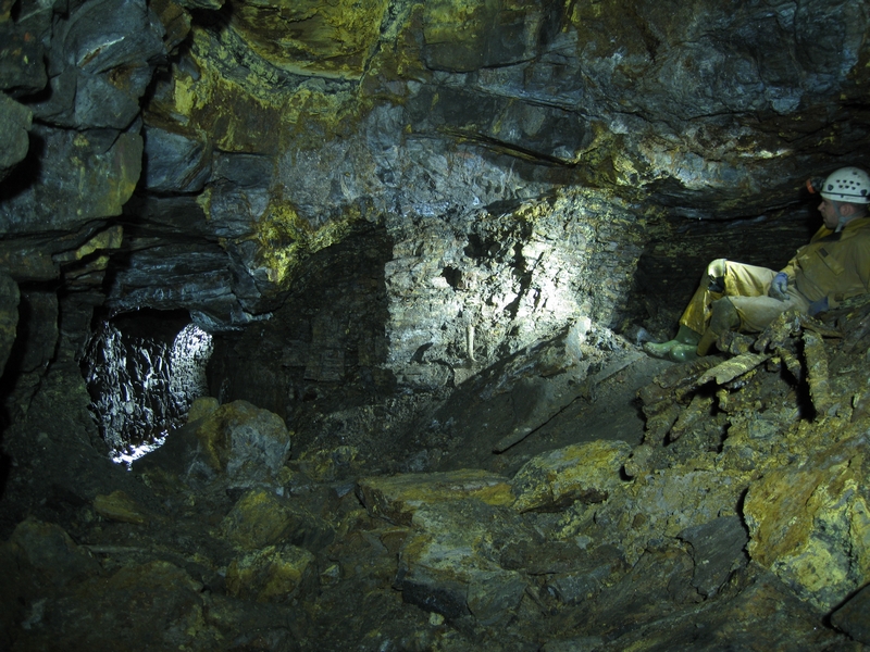 IMG_6112.JPG - Not 100% sure, but we worked this out to be the junction with the West High Cross Vein.