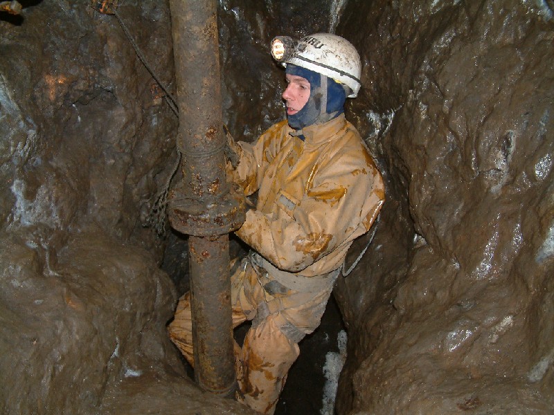bh_shafttohaggs2.jpg - Karli at the bottom of the 'square' hole and top of the shaft which leads to Hagg's.