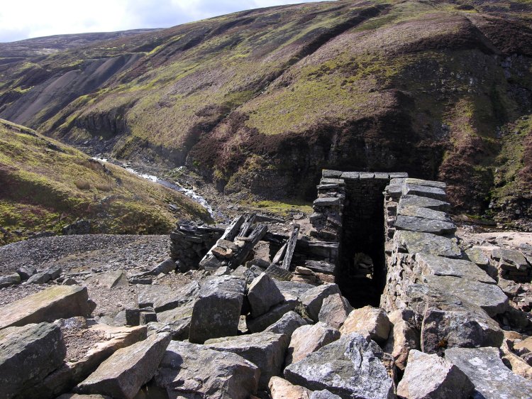 bunting_SRL_surface3.jpg - The wheel pit and view down the valley. Photo by Simon.