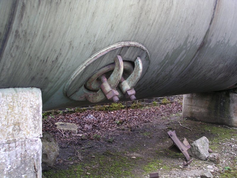 PICT6237.jpg - Air receiver pressure service hatch.