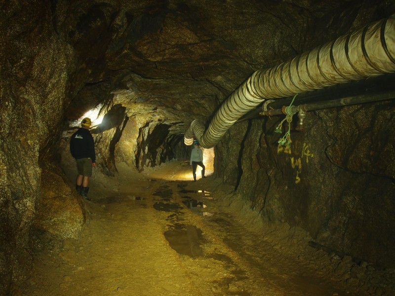 P8121428.JPG - Ventilation trunking.