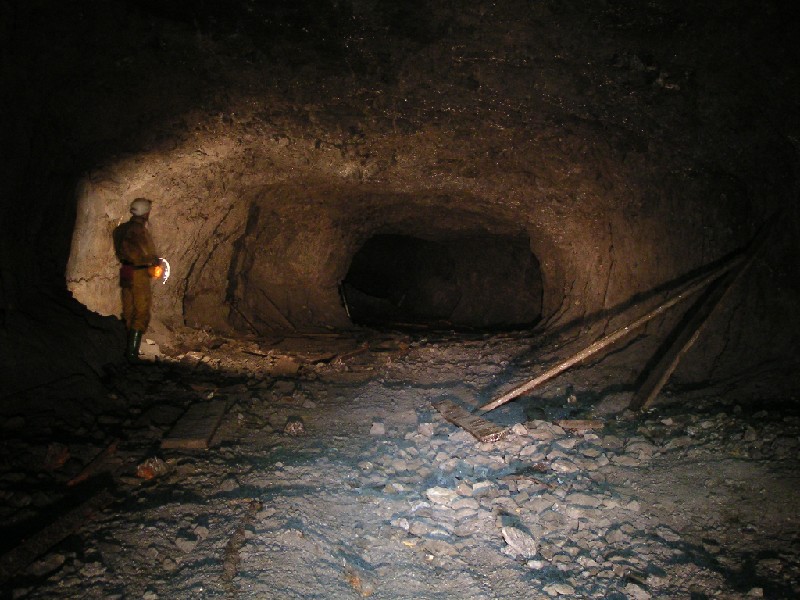 cc_westend_flats2.jpg - A view down the flats.