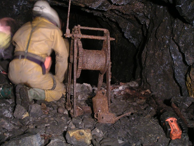 cc_mcnv_stp_winch1.jpg - The other side of the shaft and its rewards.