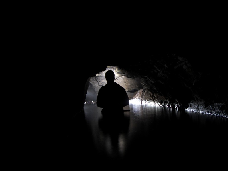 21_cchl_link2cnv_pass3.jpg - Taking snaps, I got left behind, only to spot this opportunity.