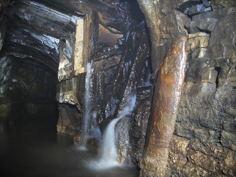 23_cchl_mcssv_hopper.jpg - One of the many hoppers along the Longcleugh Vein.