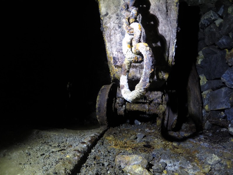 GOPR9808.JPG - Cahin detail on ore truck. Photo by Karli.