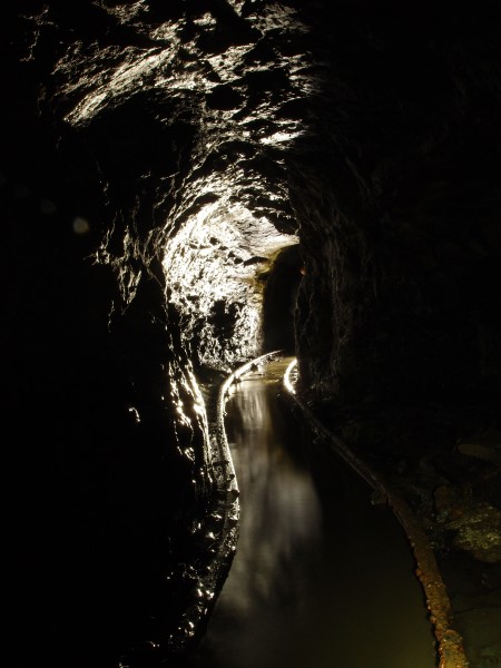 PC036749.JPG - Curved rails, Dowgang Level.