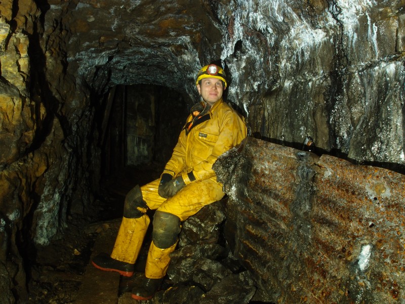 PC036769.JPG - Sublevel branch that goes back to the main flats.