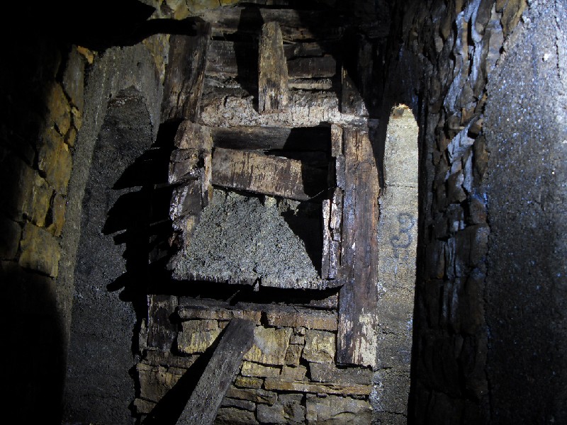 cc63_parallel_hopper.jpg - Hopper opposite the toilet room, would that have been a good place to have one?