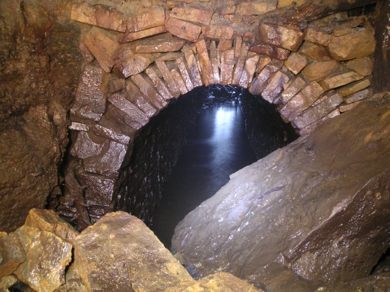 ccf_endofarching_2.jpg - Looking back towards the end of the arching.