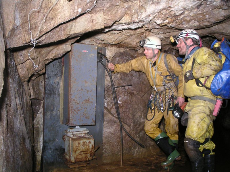 cm_entrance_switchgear.jpg - More switch gear, this time near the entrance.