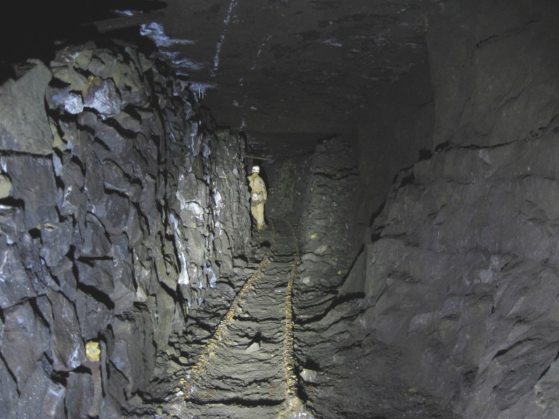 IMG_3111.jpg - Level with rails in the high flats.