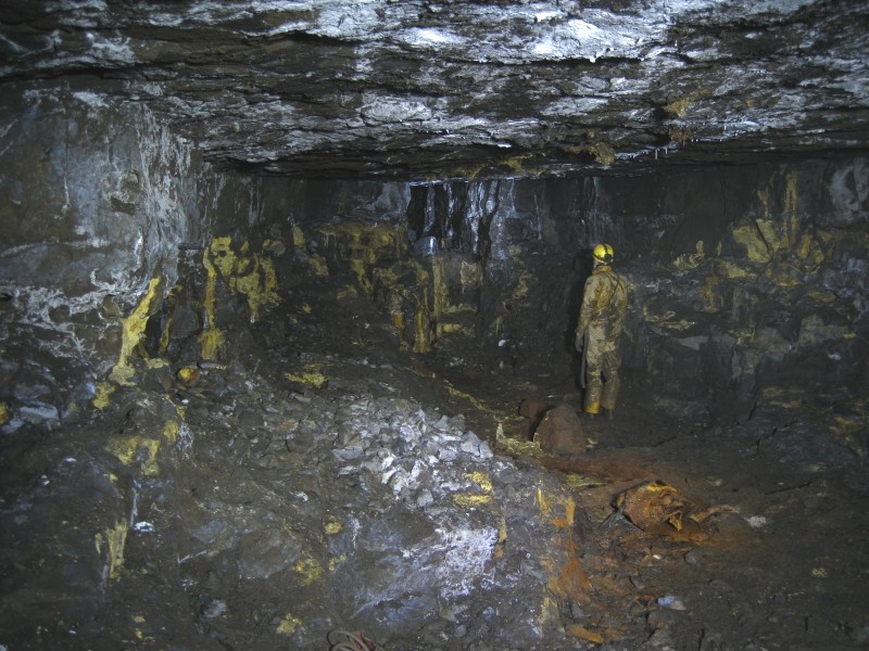 IMG_3125.jpg - One of the worked out areas in the isolated high flats that we found.