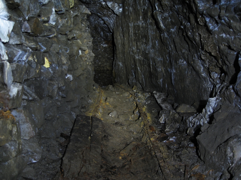 IMG_3143.jpg - Level in the isolated middle flats.