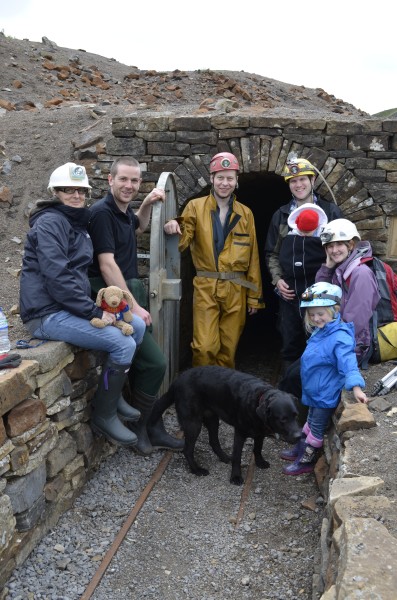 _DSC0963.JPG - Rock steady mining crew.