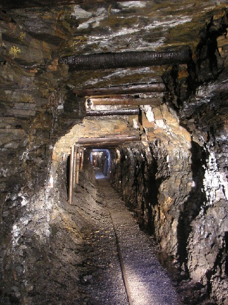 cl_eastofnentlevel.jpg - Along the East of Nent Level.