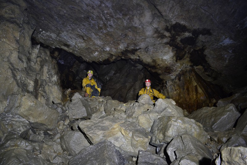 DSC_0417.JPG - In the Bridge Hall, below the Greasy Slab. Photo by Karli.
