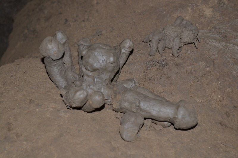 DSC_0457.JPG - Clay sculptures at the bottom of Mud Hall. Photo by Karli.